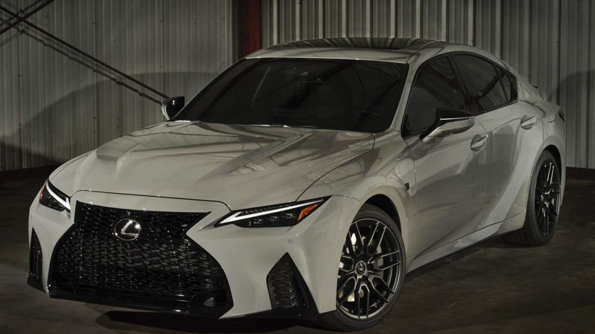 2022 Lexus IS500