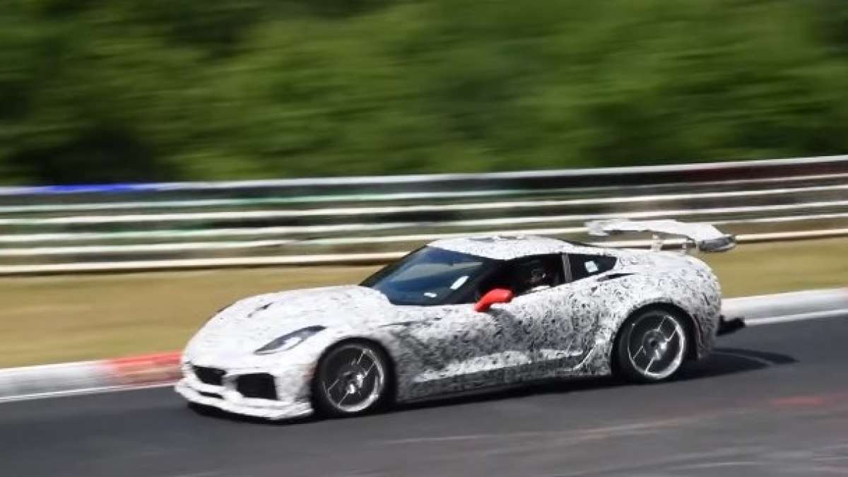 Corvette ZR1 on the ring auto