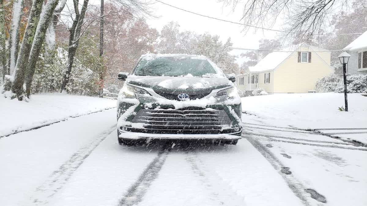 Toyota Sienna AWD image by John Goreham