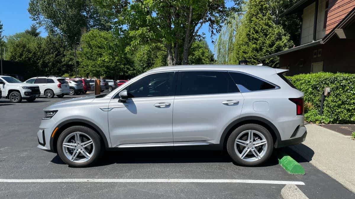 Silver Kia Sorento PHEV