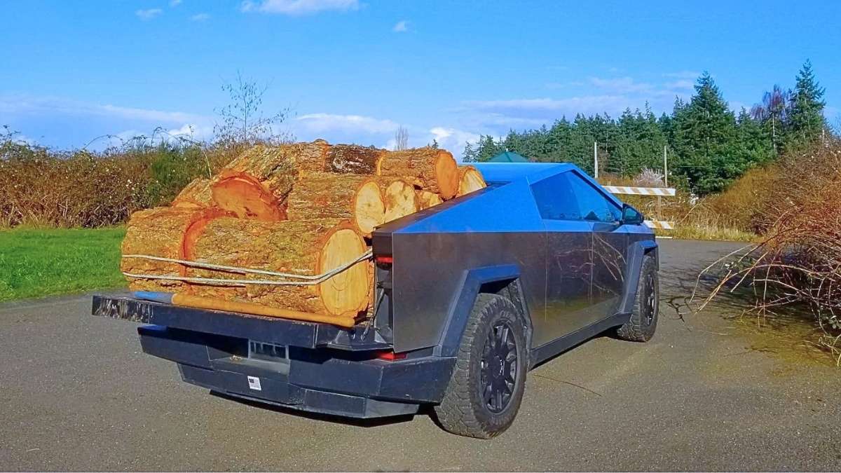 Tesla Cybertruck Owners Defend Their Trucks as “Real Trucks” – One Owner Says, “It Has Limitations, but It Can Easily Tow a Boat”