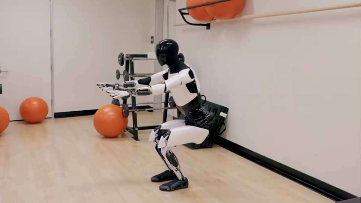 Tesla Unveils Optimus Bot Generation 2 Doing Squats: 30% Faster Walking, 22 lb. Weight Reduction, and Smooth Movements