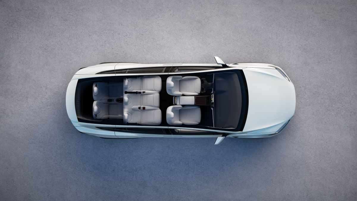 Tesla FSD Renders Lane Markings - Even When None Are On The Road