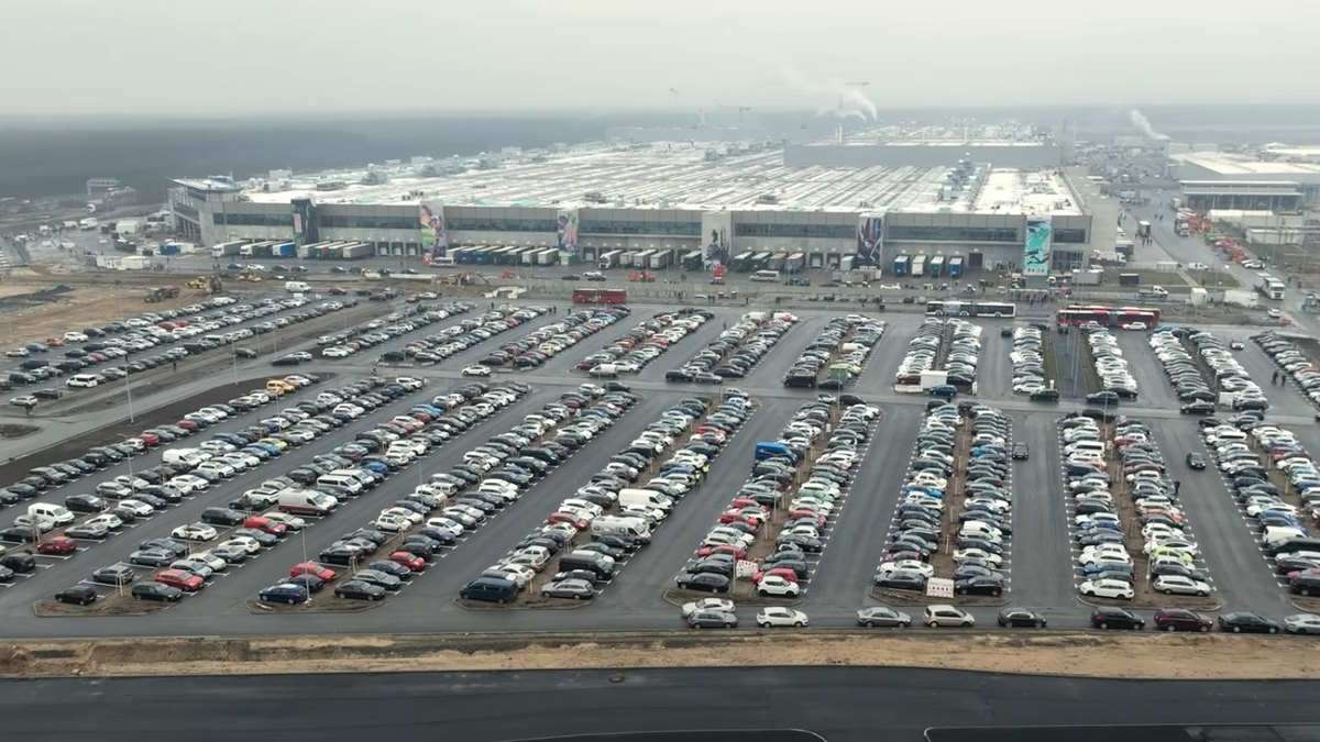 Tesla Will Build 8 More Giga Factories: Each Will Get to 2 Million Vehicles Per Year