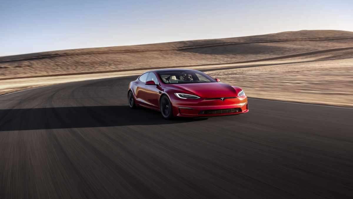 Tesla Hardware 4: What Is Going On?
