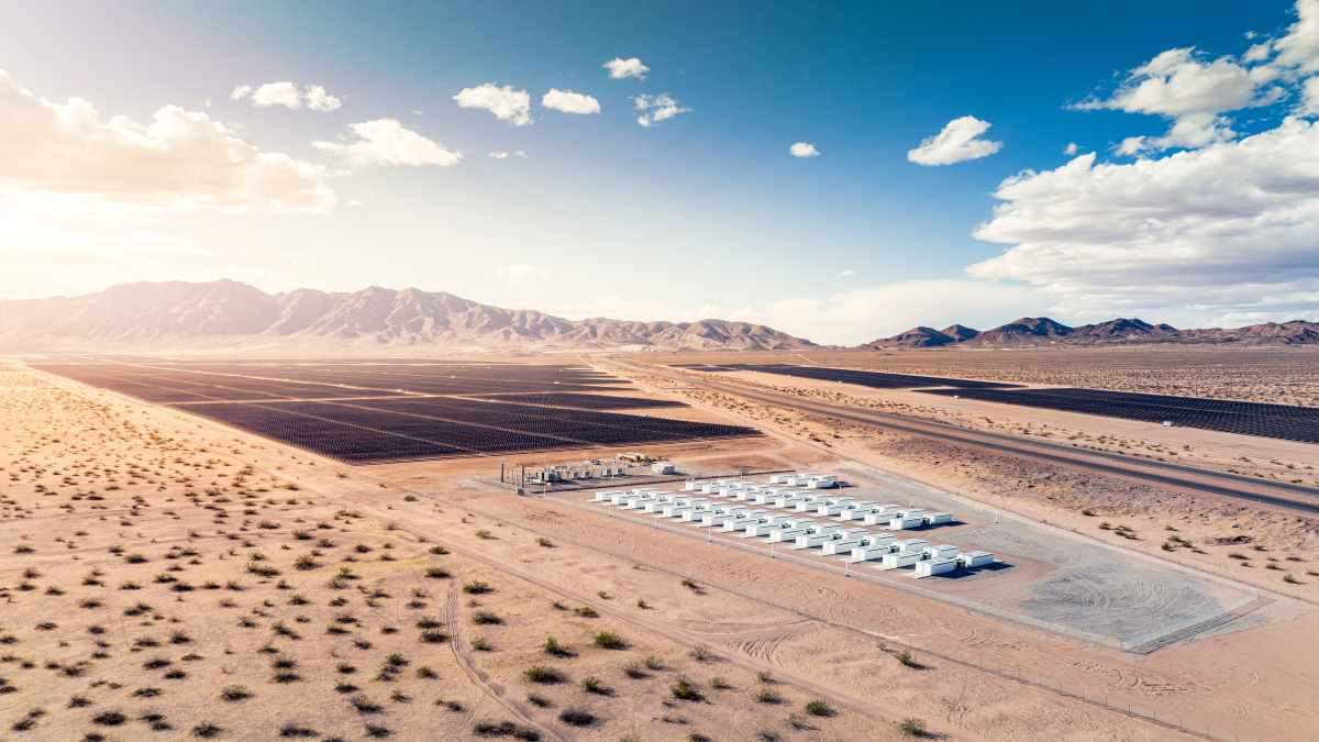 Tesla Megapack Quietly Inks $390 Million Deal