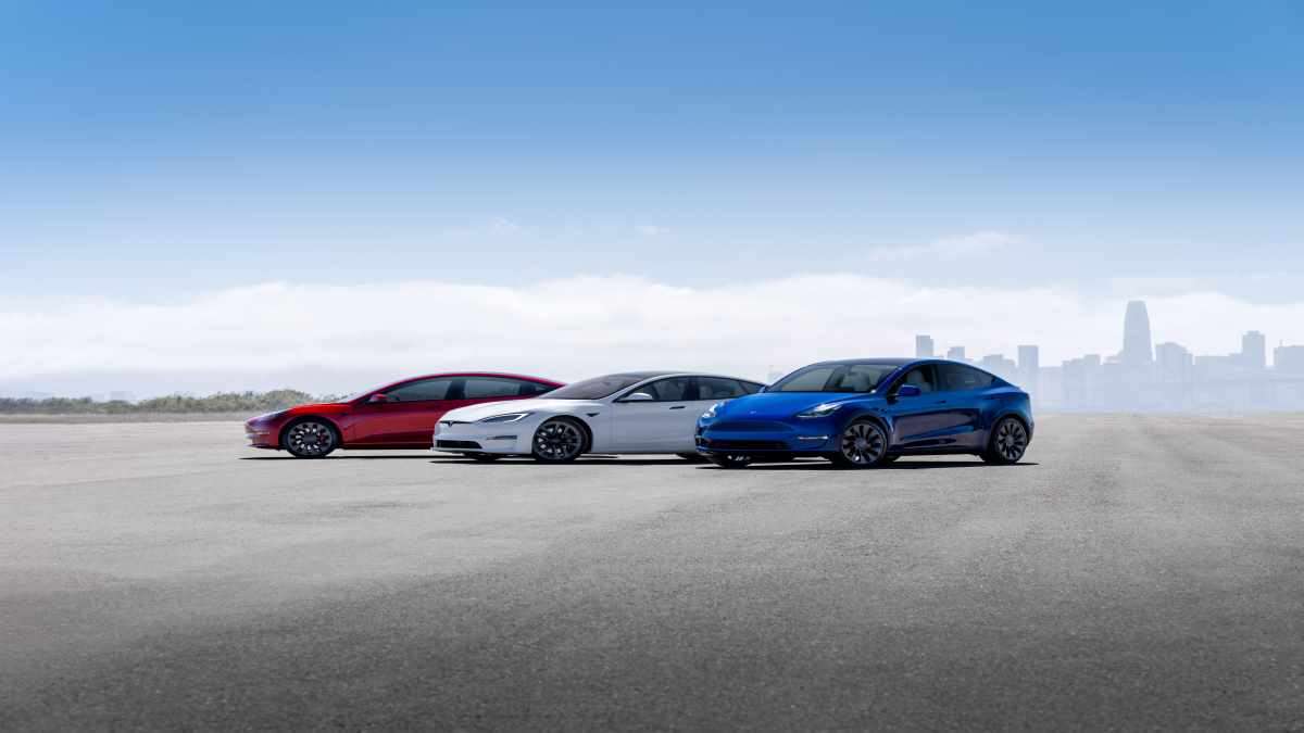 Tesla Reduces Prices On Model 3 and Model Y Again: Model 3 RWD Under $40,000