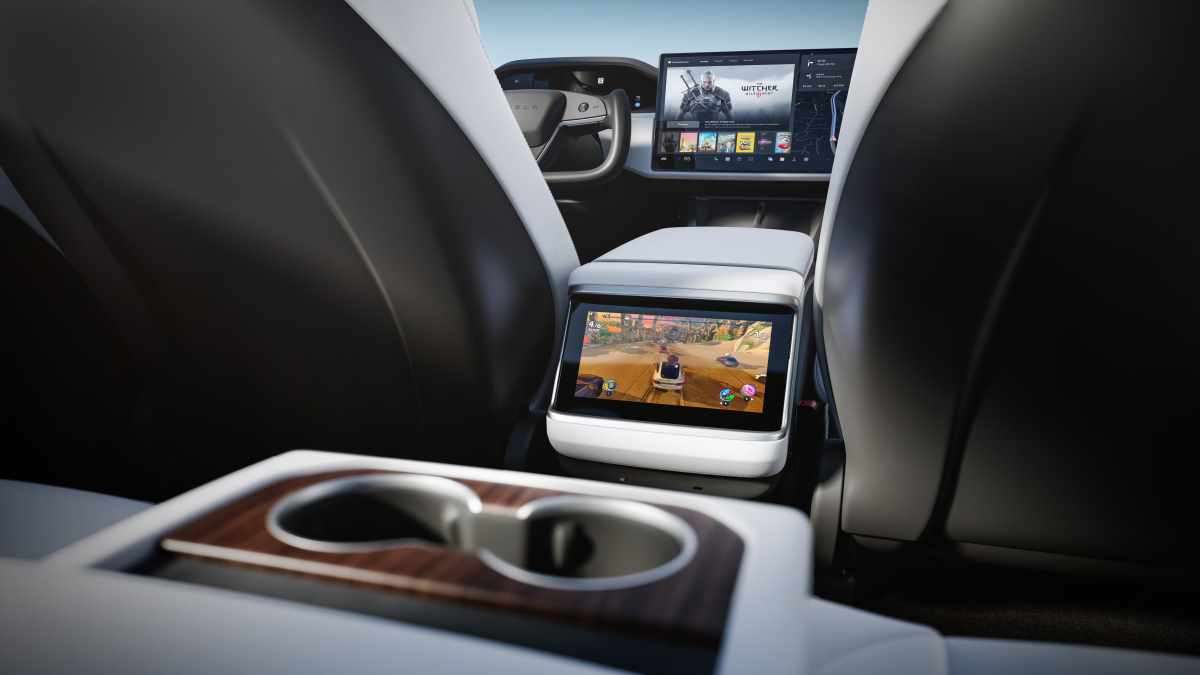 Tesla With Rare Price Increase: On Model S and Model X