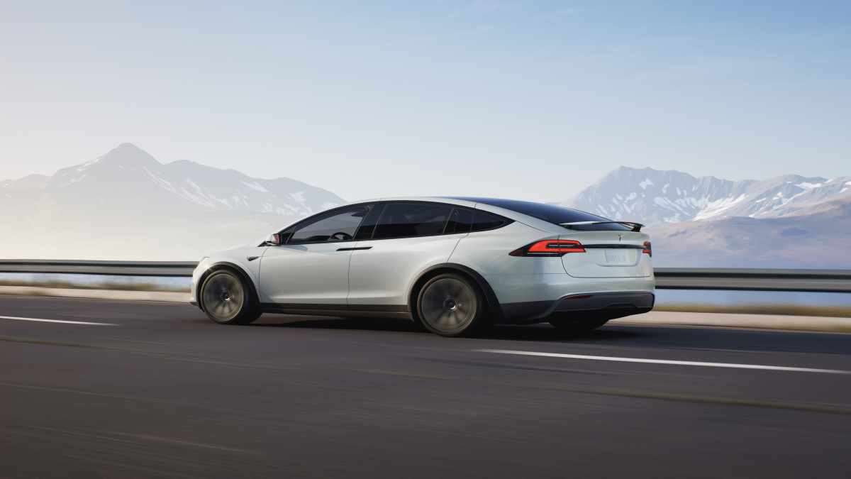 The 12 Most Common Causes of Car Crashes - How Tesla FSD Solves These