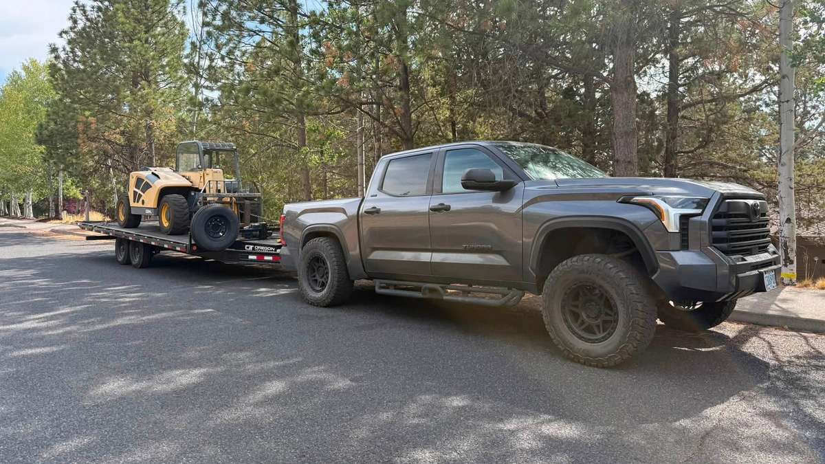 2024 Toyota Tundra Driver Says His 53,393-Mile Truck Pulled 11,000+ Pounds “Like a Champ,” While Owners Say the Machine Needs to Move Back 3 Feet