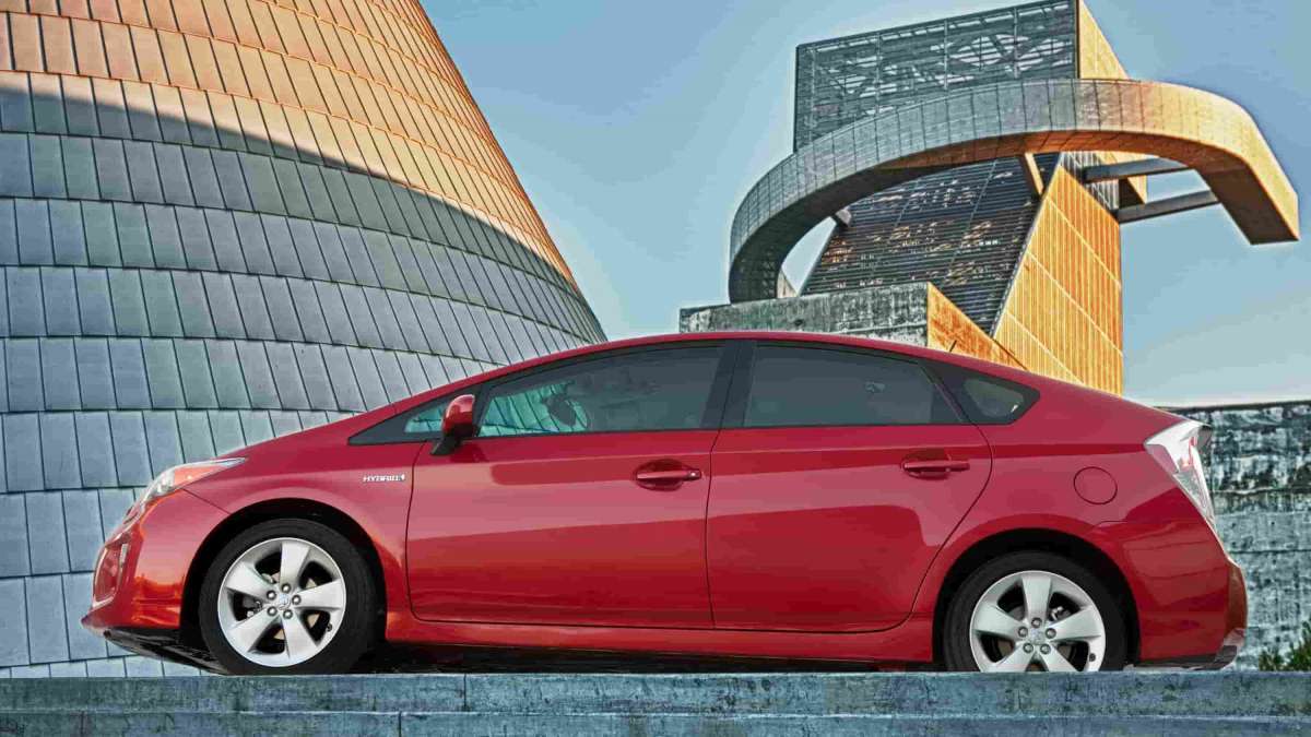 2008 Red Toyota Prius 