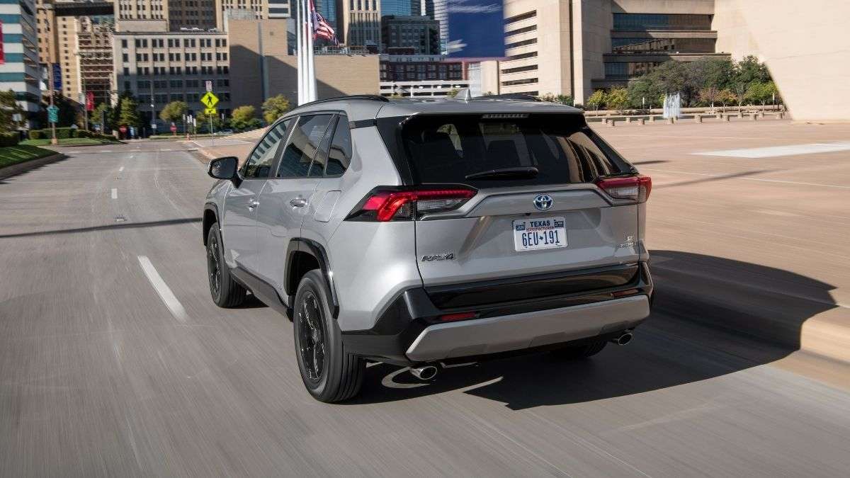 What Real MPG Are Toyota RAV4 Hybrid Owners Getting Out Of Their Cars
