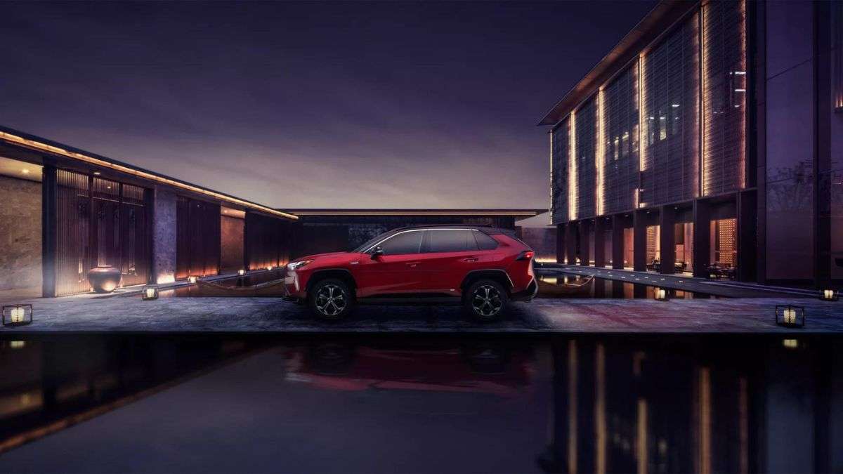 Why You Should Choose RAV4 Prime Over RAV4 Hybrid