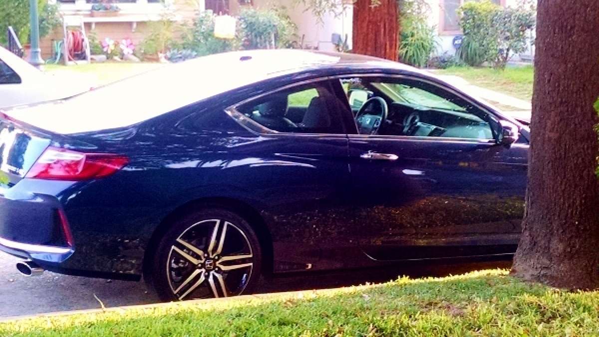 2016_Honda_Accord_Coupe