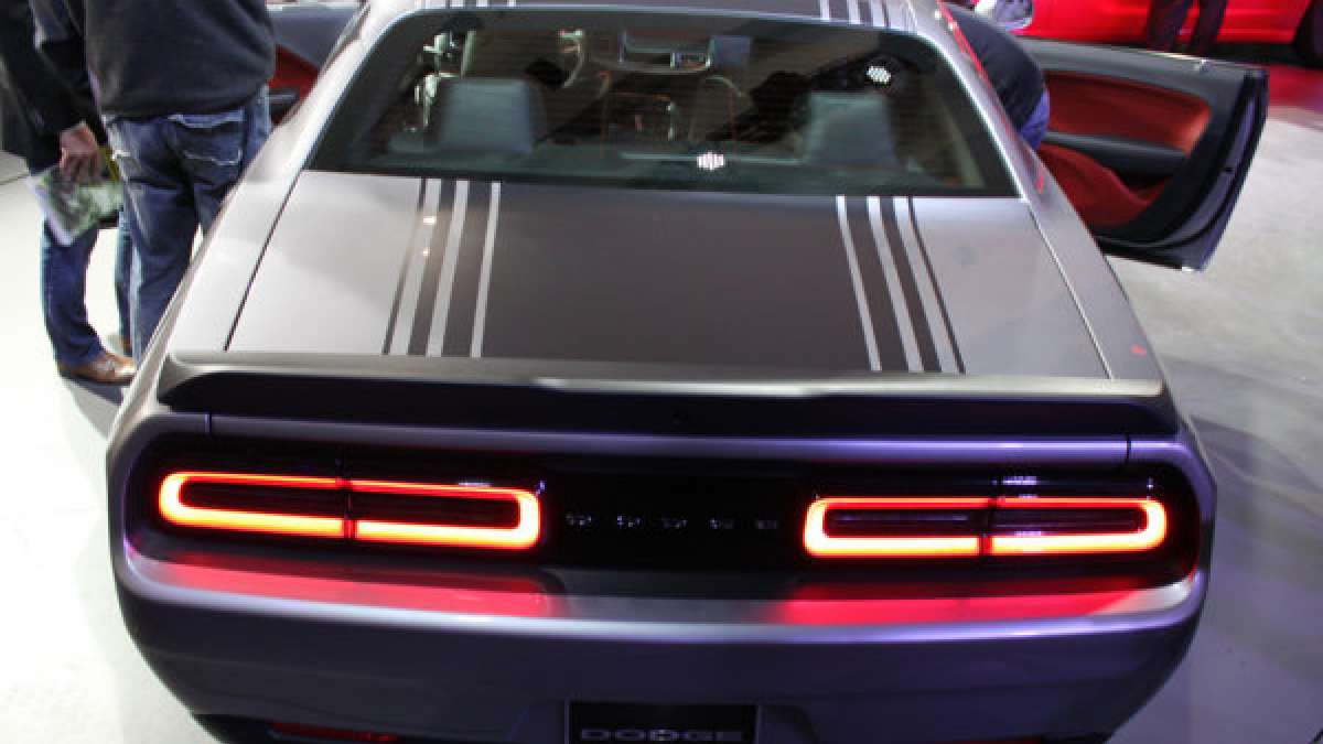 2015 challenger high rear