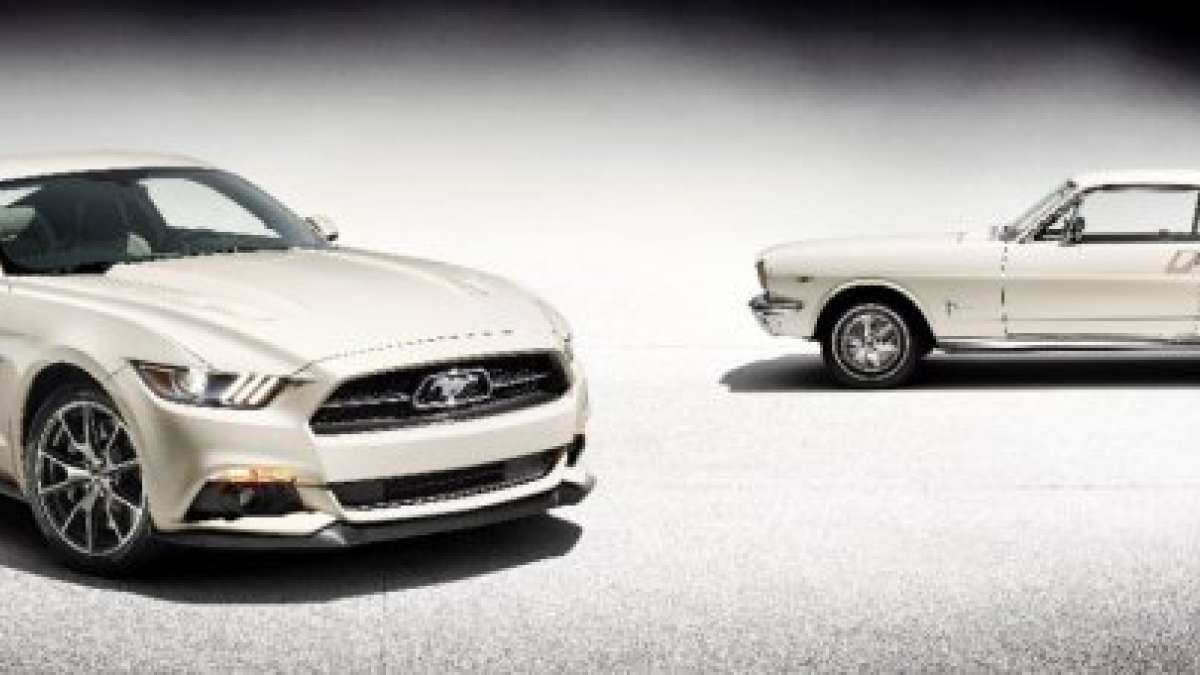 Mustang 1964 and 2015