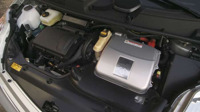 Toyota prius engine and inverter system