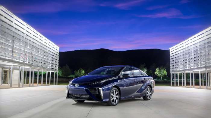 2016 Toyota Mirai Blue 