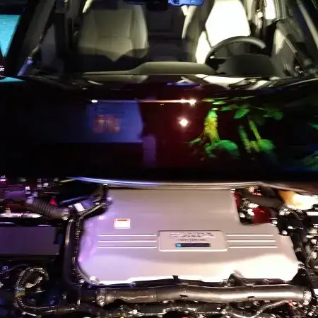 Clarity_Fuel_Cell_Generator