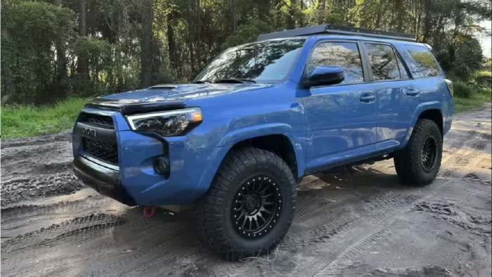 2018 Toyota 4Runner TRD Pro Calvary Blue profile
