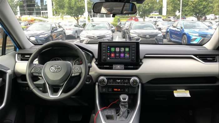 2019 Toyota RAV4 XLE Premium Interior Apple Carplay