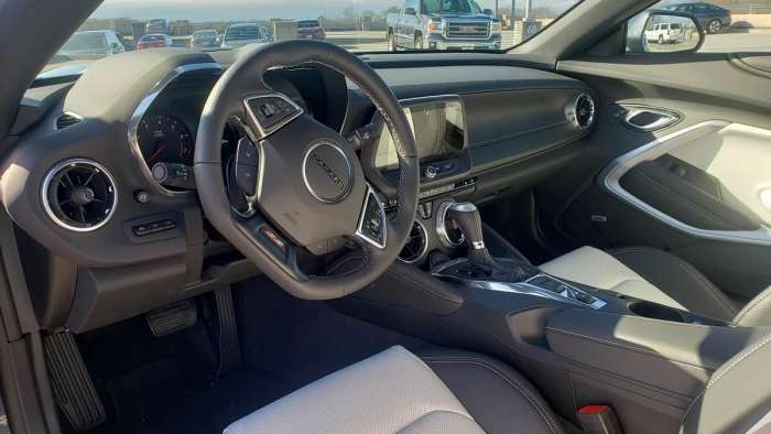 2020 Chevrolet Camaro 2SS Passenger Interior