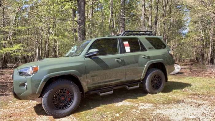 2020 Toyota 4Runner TRD Pro Army Green profile