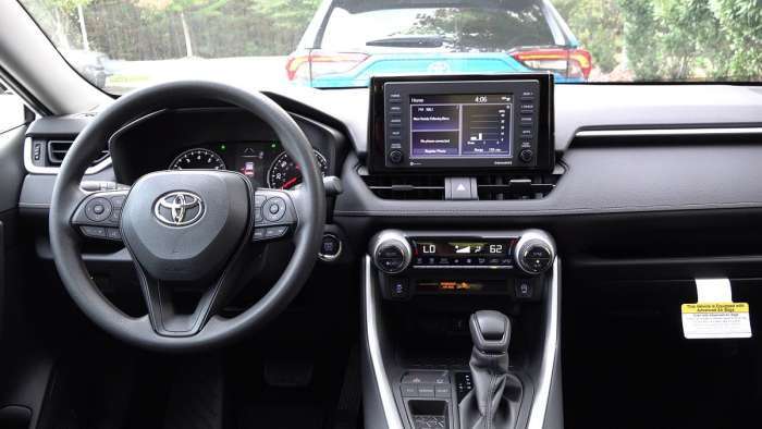 2020 Toyota RAV4 XLE Interior multimedia touch screen