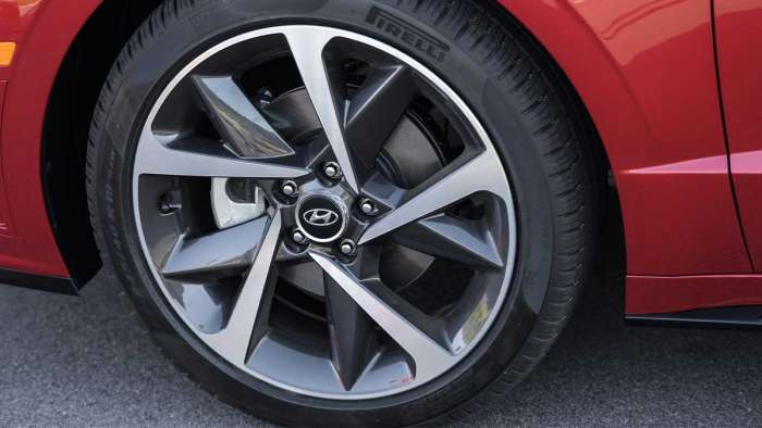 2021 Hyundai Sonata 19 Inch Wheels