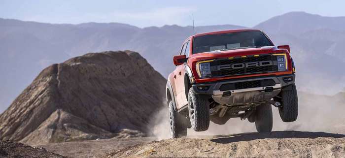 2021 Ford Raptor jumping