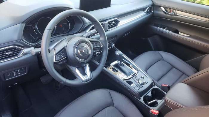 2021 Mazda CX-5 Signature Front Interior