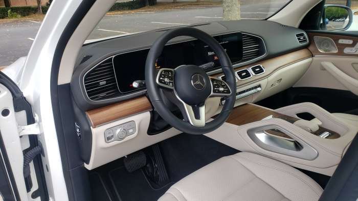 2021 Mercedes GLE450 4Matic SUV front interior