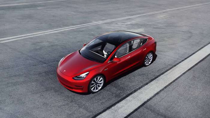 2021 Tesla Model 3 Red profile and front end