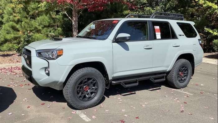 2021 Toyota 4Runner TRD Pro Lunar Rock profile view and front end