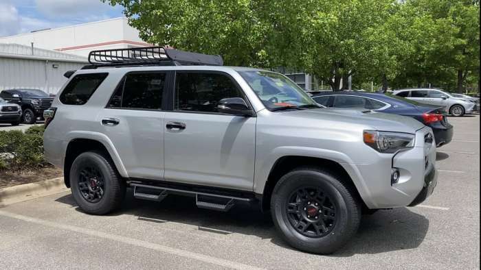2021 Toyota 4Runner Venture Special Edition Classic Silver profile view