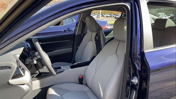 2021 Toyota Camry SE interior front seats ash Softex