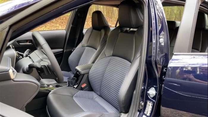 2021 Toyota Corolla XSE front seats