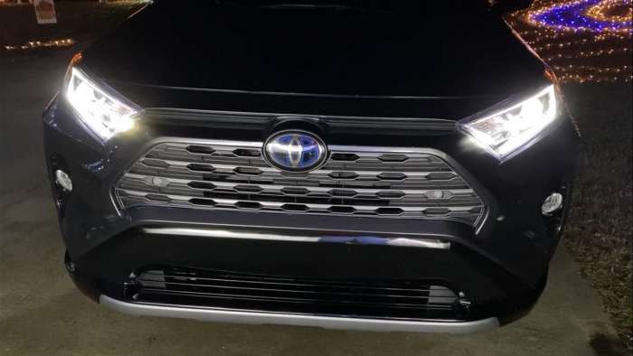 2021 Toyota RAV4 XSE Hybrid Magnetic Gray front end