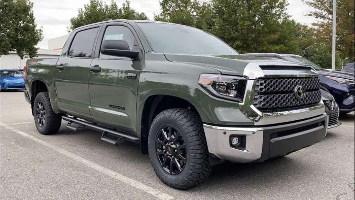 2021 Toyota Tundra SR5 CrewMax TRD Off-Road Army Green front end and profile view