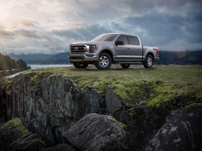2021 Ford F-150 off road