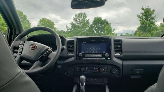 2022 Nissan Frontier Pro-X Crew Cab Review touchscreen and infotainment system