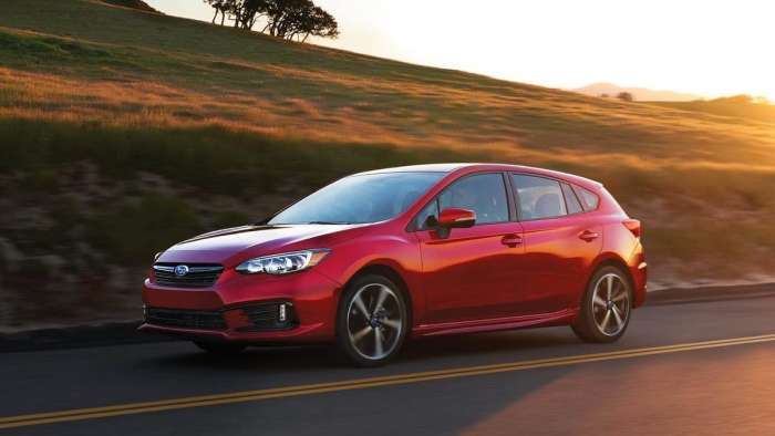 2022 Subaru Impreza pricing, features, specs, fuel mileage