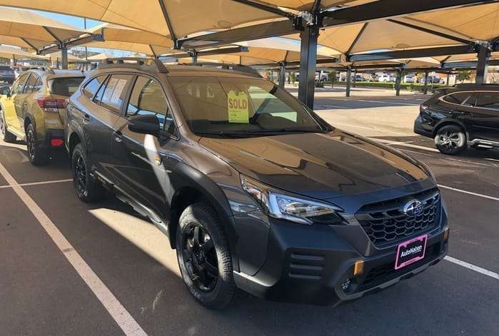 2022 Subaru Forester, 2022 Subaru Outback