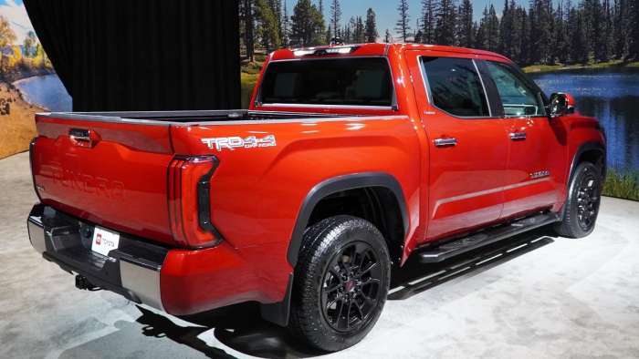 2022 Toyota Tundra Limited TRD Off-Road Supersonic Red profile view back end rear end