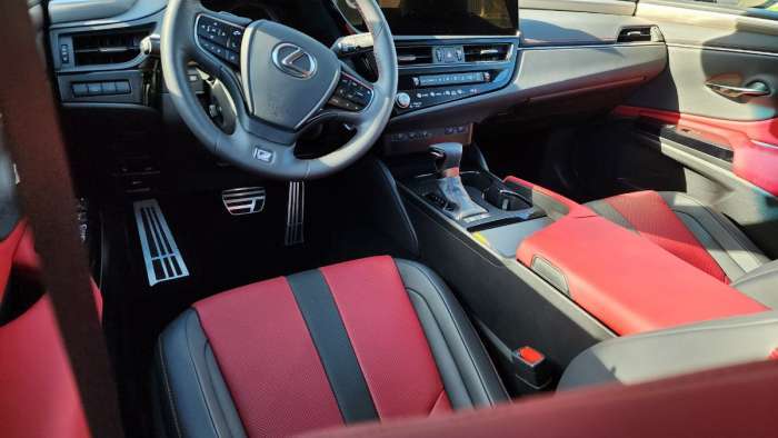 2023 Lexus ES 300h F SPORT Design Review, front interior