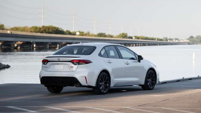 2023 Toyota Corolla XSE Gets Praised by Automotive Critics. Could This Be Hatchback of The Year