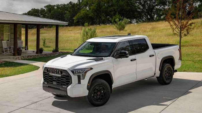 2023 Toyota Tundra Still Haunts Owners with Glitchy Seat Motor. What You Can Do to Fix It