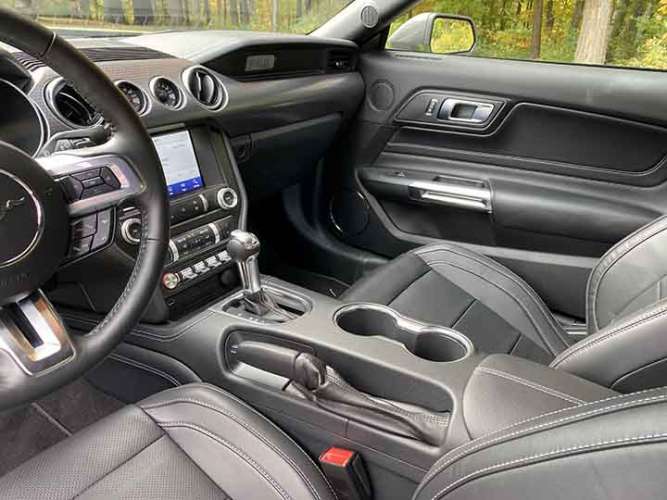 2020 Ford Mustang interior
