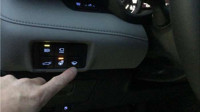 2020 Toyota Highlander Platinum heated steering wheel bird's eye view camera de-icer