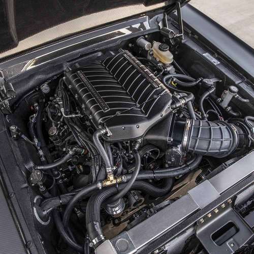 1967 Carbon Fiber Shelby GT500 engine